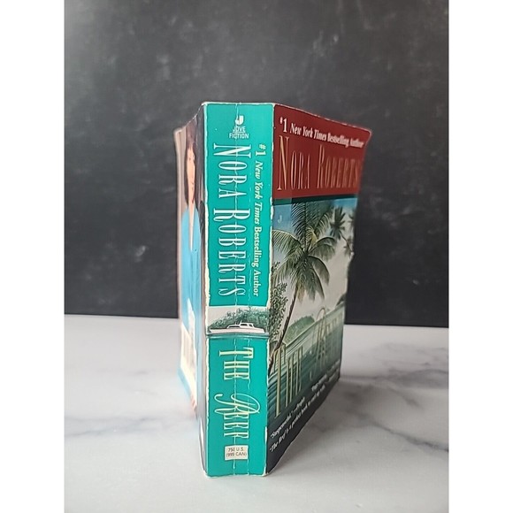 The Reef by Nora Roberts Soft cover - Picture 10 of 10